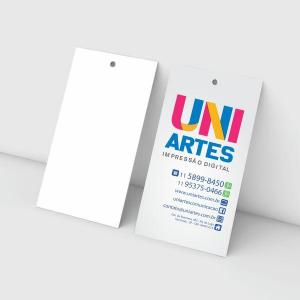 Tag Couchê 250g 9x5 4x0 Verniz Total Frente Corte Reto Furo 4mm